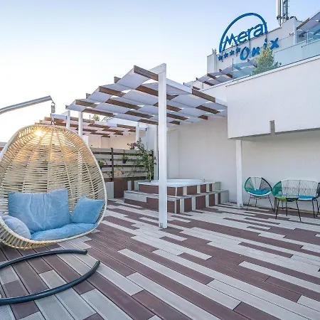 Mera Onix Hotel