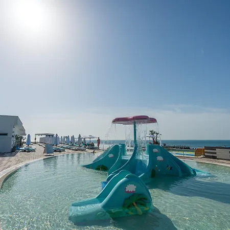 Mera Onix Hotel 4*